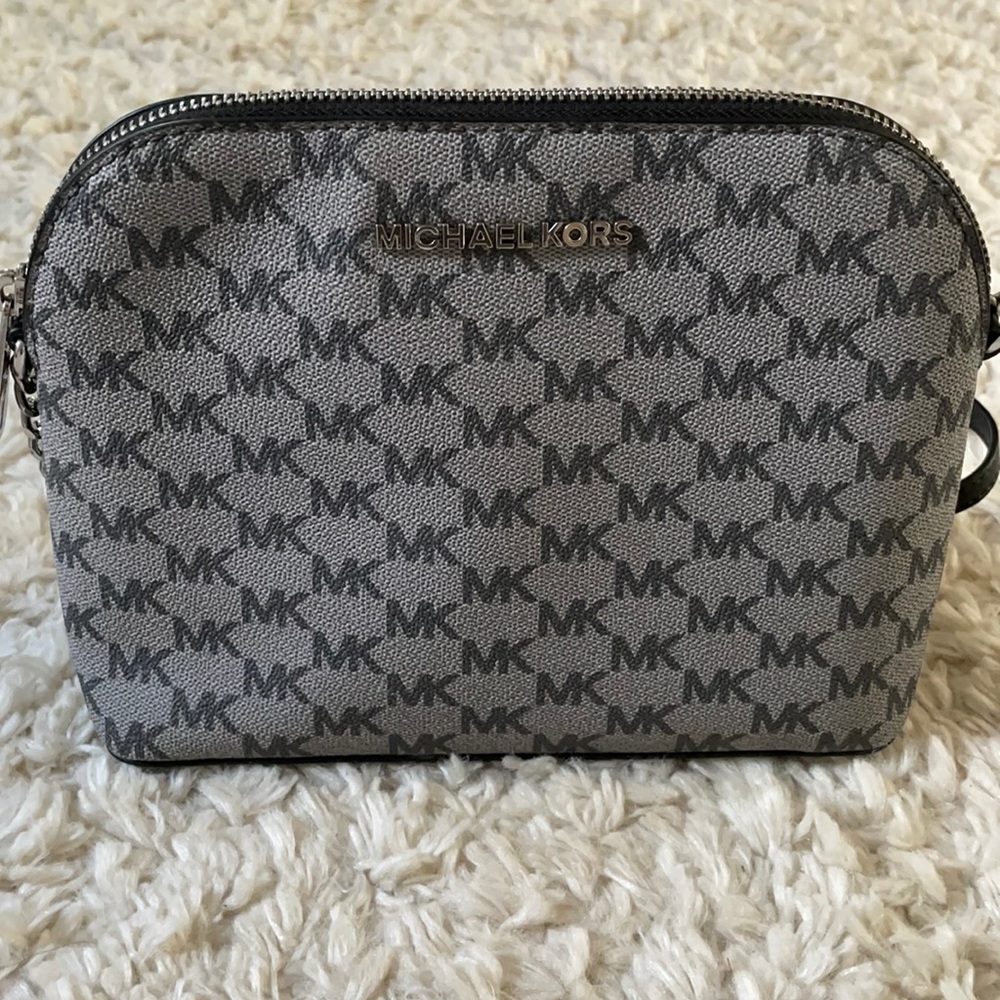 Michael Kors crossbody/shoulder bag